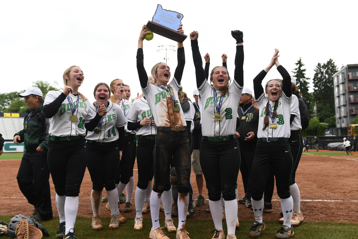 x Pendleton Wilsonville 5A softball final Leon Neuschwander 70